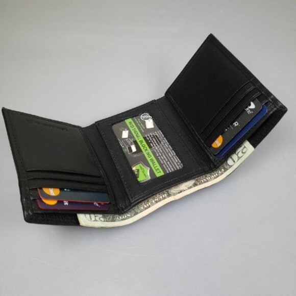 Men's Genuine Leather RFID Blocking Trifold Black Wallet NEW in Box - Picture 2 of 4